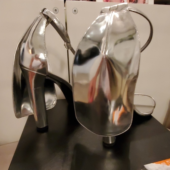 Alexander Wang ankle cuff strap heels - Picture 7 of 8